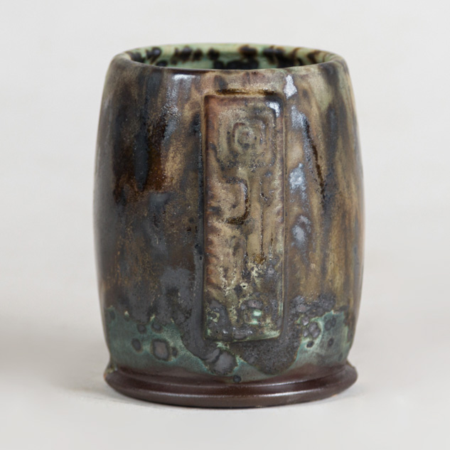 SW-176 Sandstone over SW-147 Moonscape on EG-004 Dark Brown Engobe