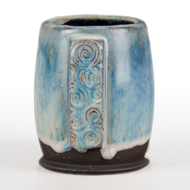 SW-172 Macadamia over SW-223 Milk Glass on EG-006 Sparkle Black Engobe