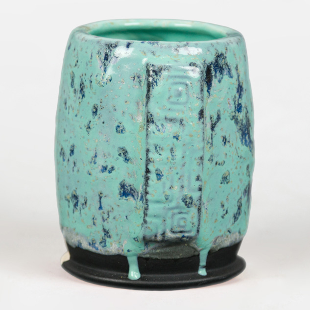 SW-515 Aqua Gloss over SW-118 Sea Salt on EG-005 Black Engobe