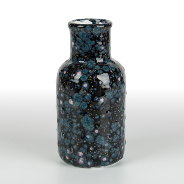 CG-786 Obsidian over CG-1010 Periwinkle Sky