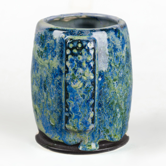 SW-148 Lime Shower over SW-116 Robin’s Egg on EG-006 Sparkle Black Engobe